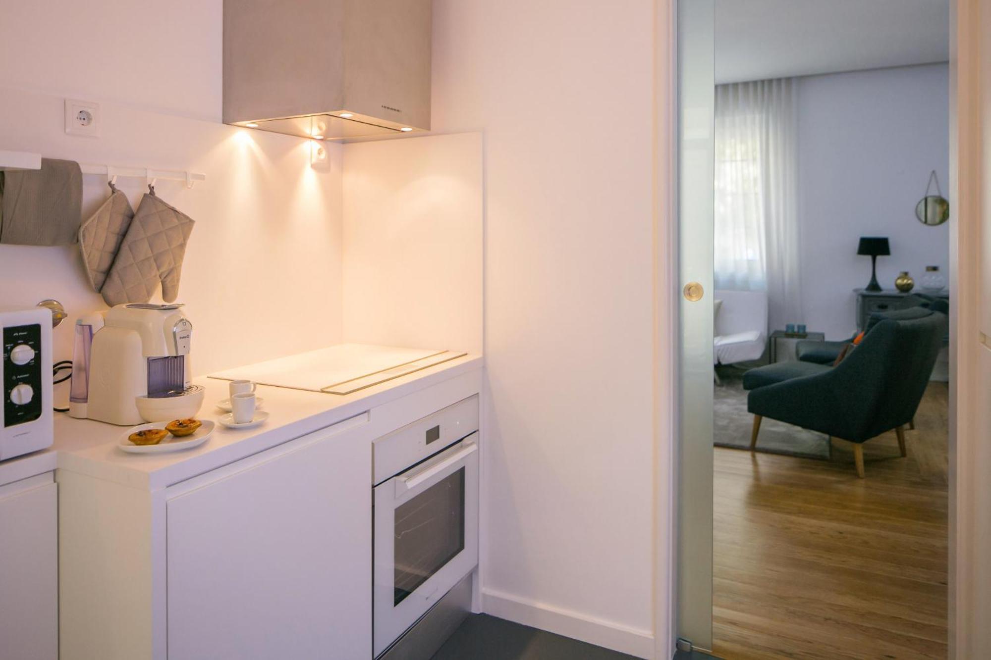 Apartament With A Terrace In The Heart Of Lisbon, 300 エクステリア 写真